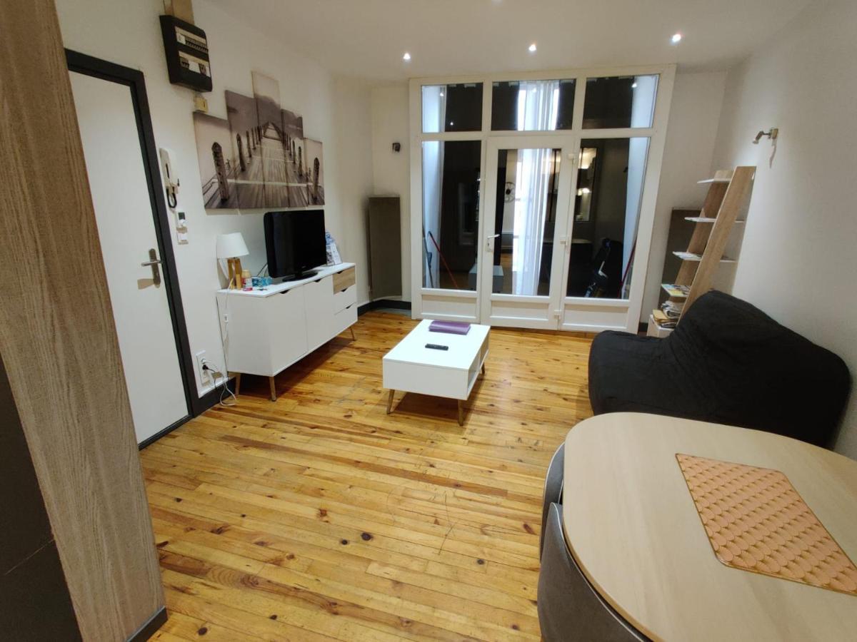 Studio Dans Centre Historique Le Puy-en-Velay Exteriör bild